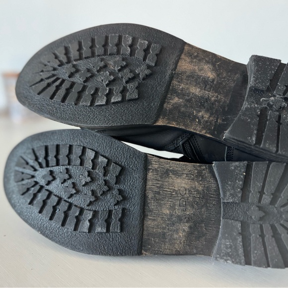 ALDO -Men's Black Leather Ankle Boots - Picture 6 of 6